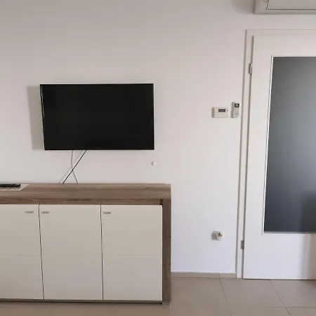 Studio Hana Apartment *